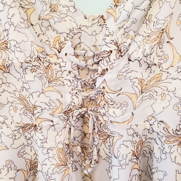 The EAST ORDER HARLIE FLORAL LACE-UP CAMISOLE TOP - Picture 5 of 8